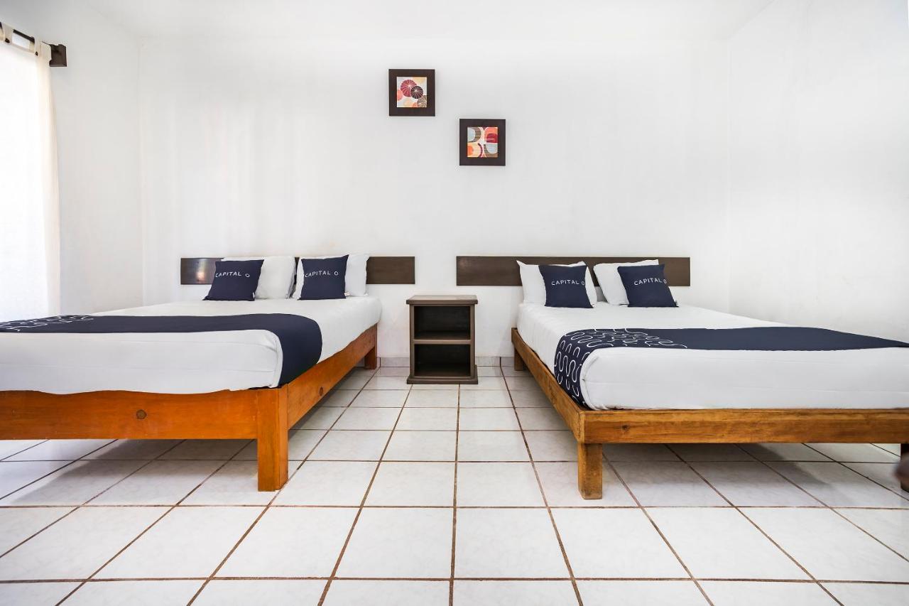 Готель Capital O Oxtankah,Chetumal Bay Calderitas Екстер'єр фото