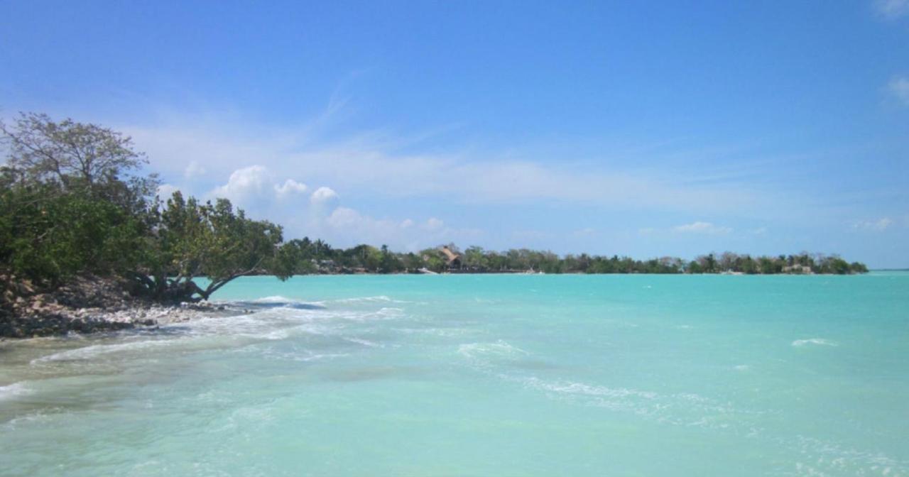 Готель Capital O Oxtankah,Chetumal Bay Calderitas Екстер'єр фото